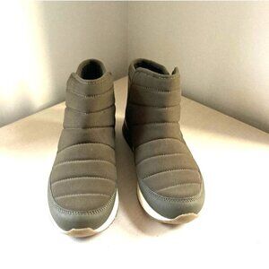 Dr. Scholls Women's Running Free Bootie Olive Green Size 6M